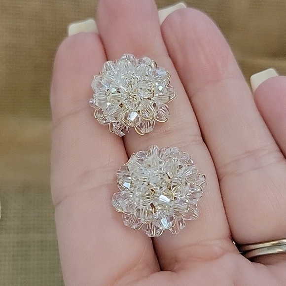 🔥LAST PAIR🔥 Gorgeous Retro Cluster Domed Earrings, S925 posts - Picture 3 of 10